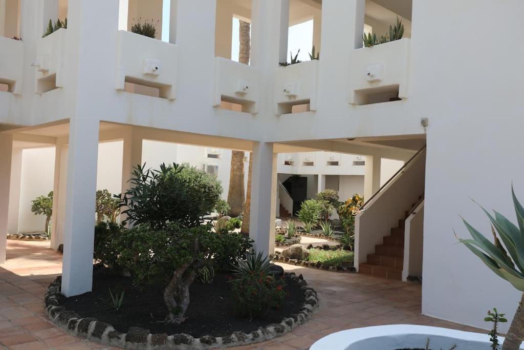 Casa Linda 2 Bed Apartment In Costa Teguise Eksteriør billede